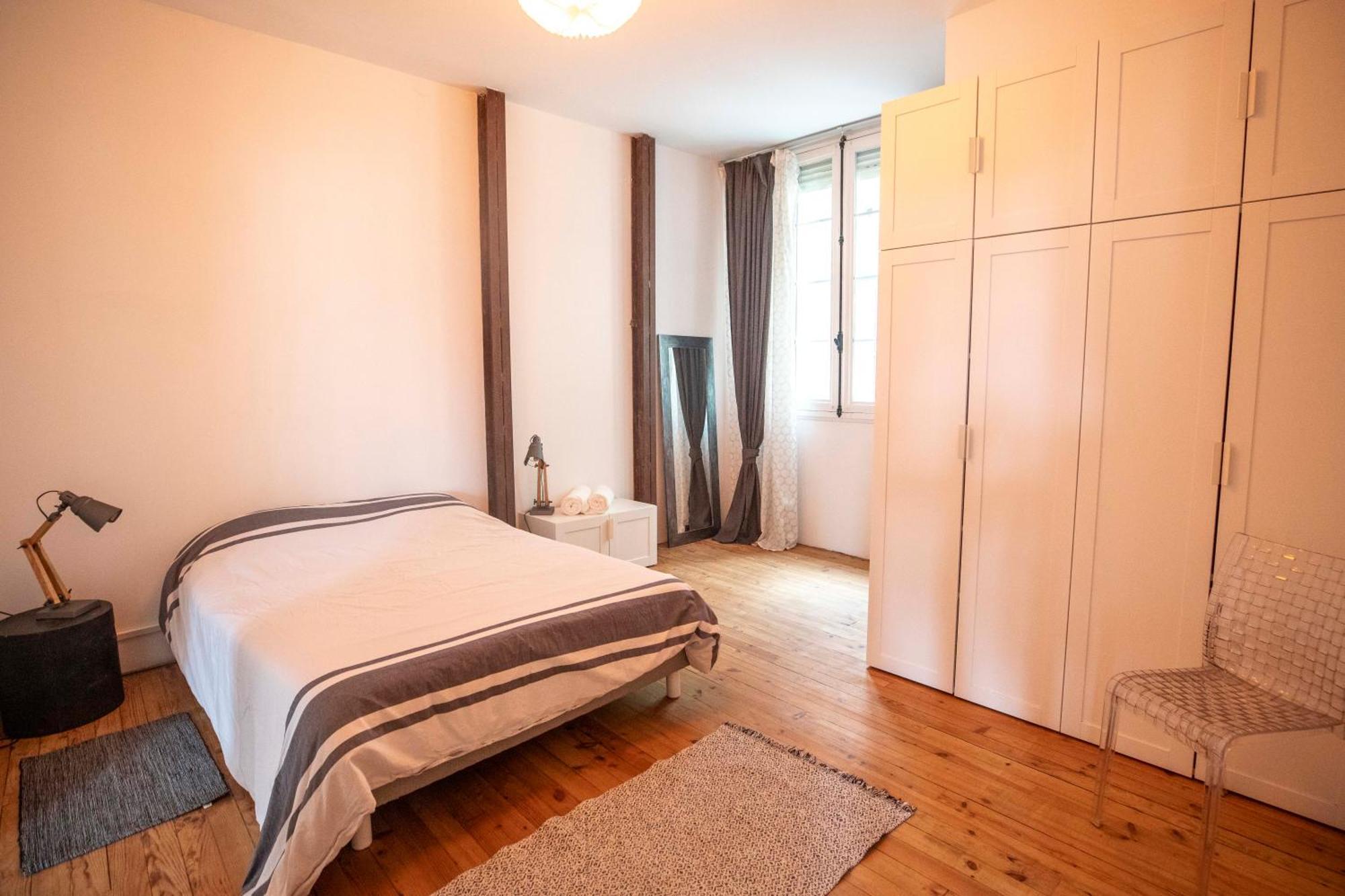 L'Appartement Lieu De Qualite En Centre Ville De Pau Eksteriør bilde