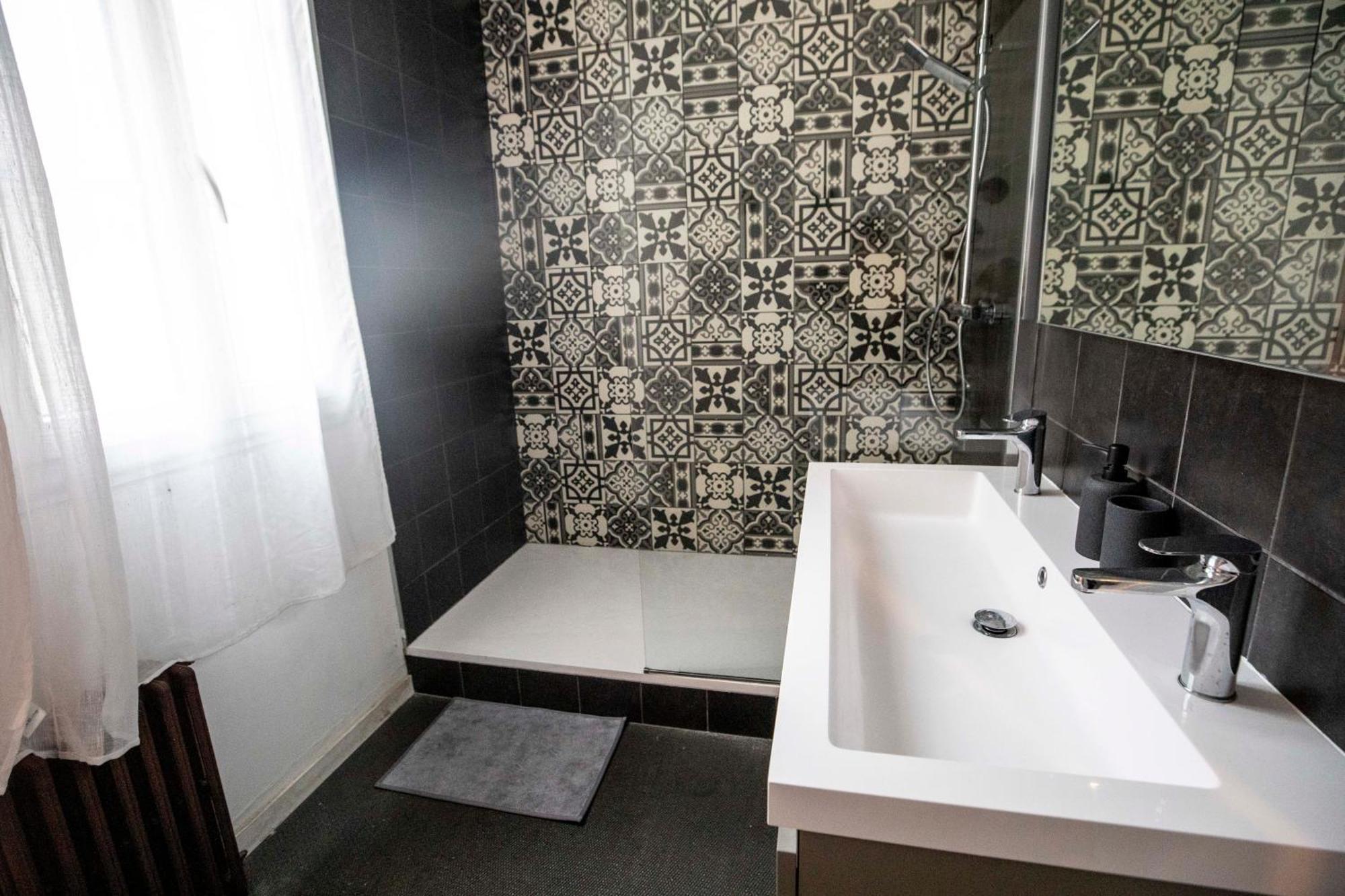 L'Appartement Lieu De Qualite En Centre Ville De Pau Eksteriør bilde